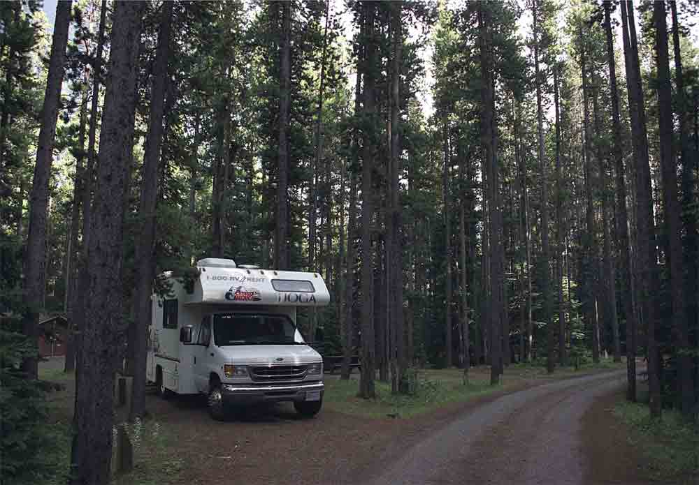 41 - Canada - camping